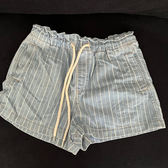 EUC LOFT high waist denim stripe short - size M - Picture 5 of 8